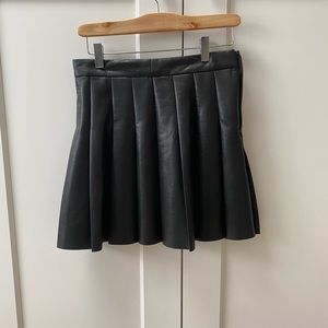 Aritzia vegan leather pleated skirt